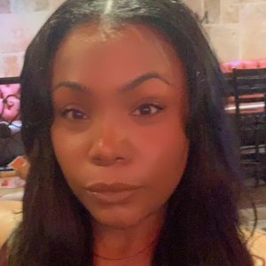 Meet your Posher, Daia